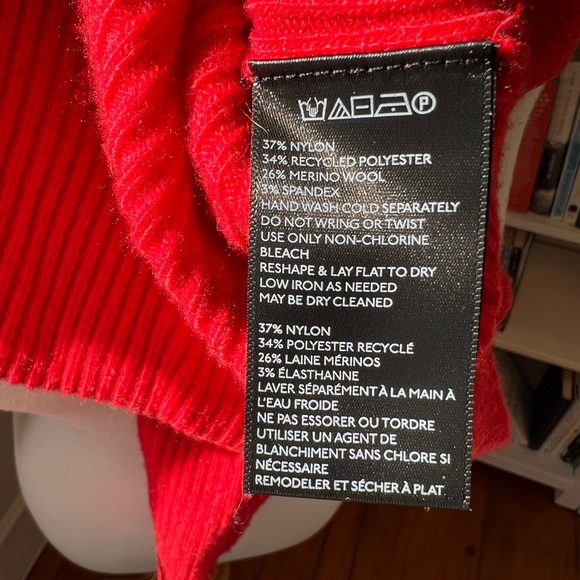 ANTHROPOLOGY ett:twa sexy red ribbed vneck tunic NWOT - Picture 8 of 8